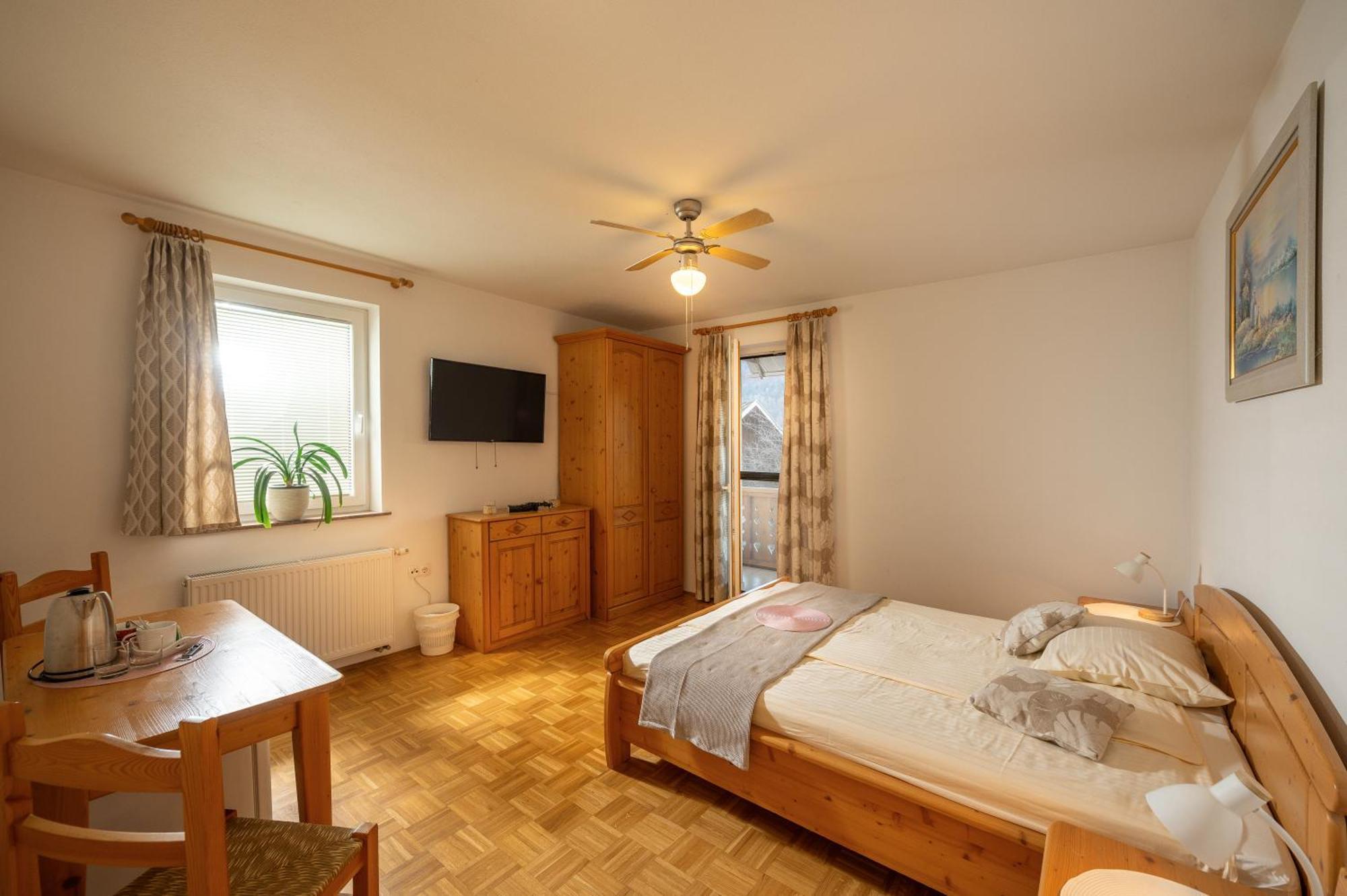 Rooms & Apartments Pr Matjon Μπλεντ Εξωτερικό φωτογραφία
