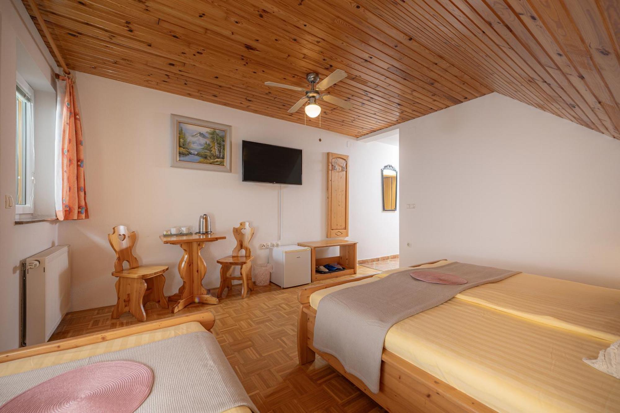 Rooms & Apartments Pr Matjon Μπλεντ Εξωτερικό φωτογραφία